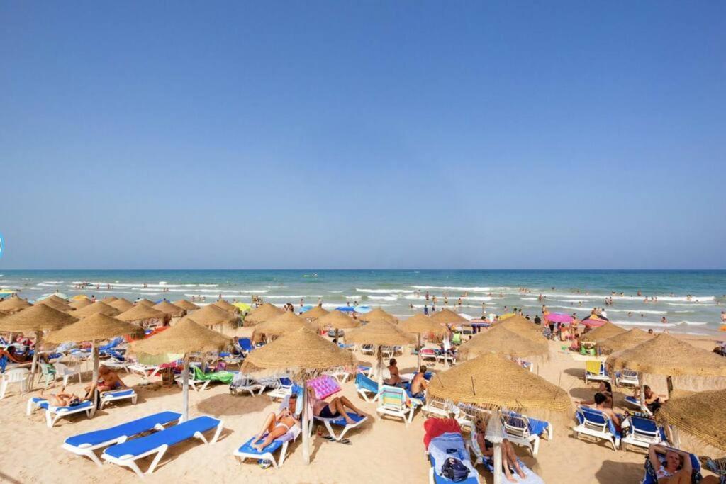 Azul Beach By La Mata Beach Торрев'єха Екстер'єр фото